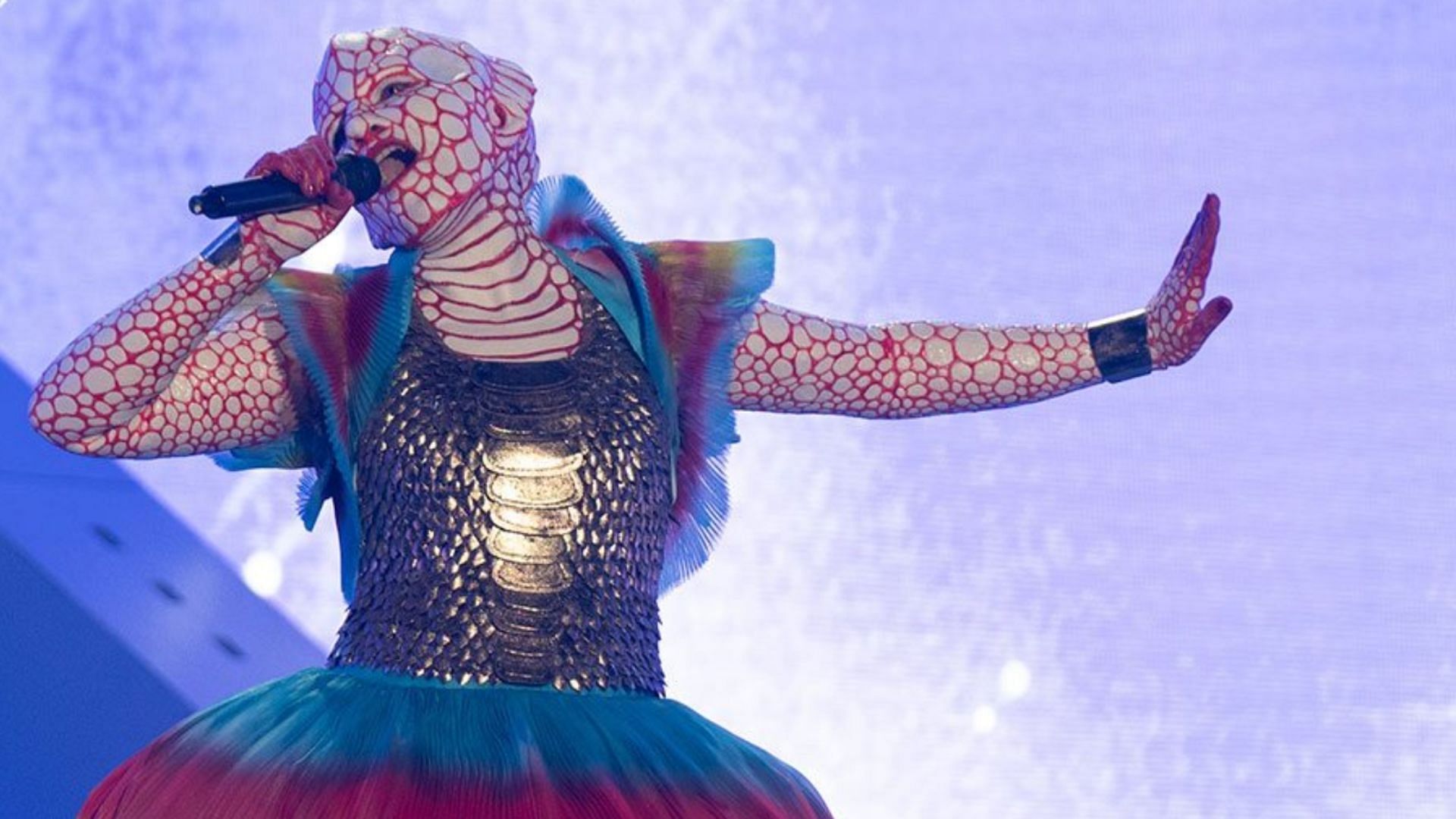Liz Lizardine as seen in Doctor Who season 2 episode 6 (Image via Instagram/@bbcdoctorwho)